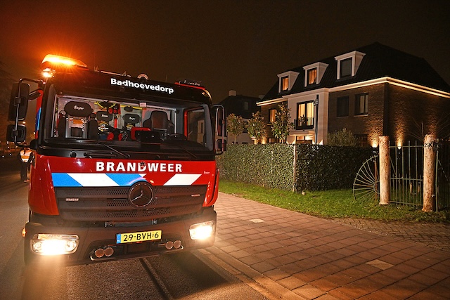 2025/15/20250119-20u49_gb_005_brand_woning_sloterweg.jpg